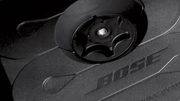 Nissan Pathfinder Bose audio system